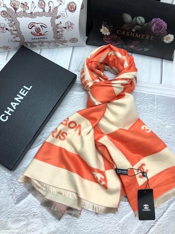 Платок Chanel  10 - b162