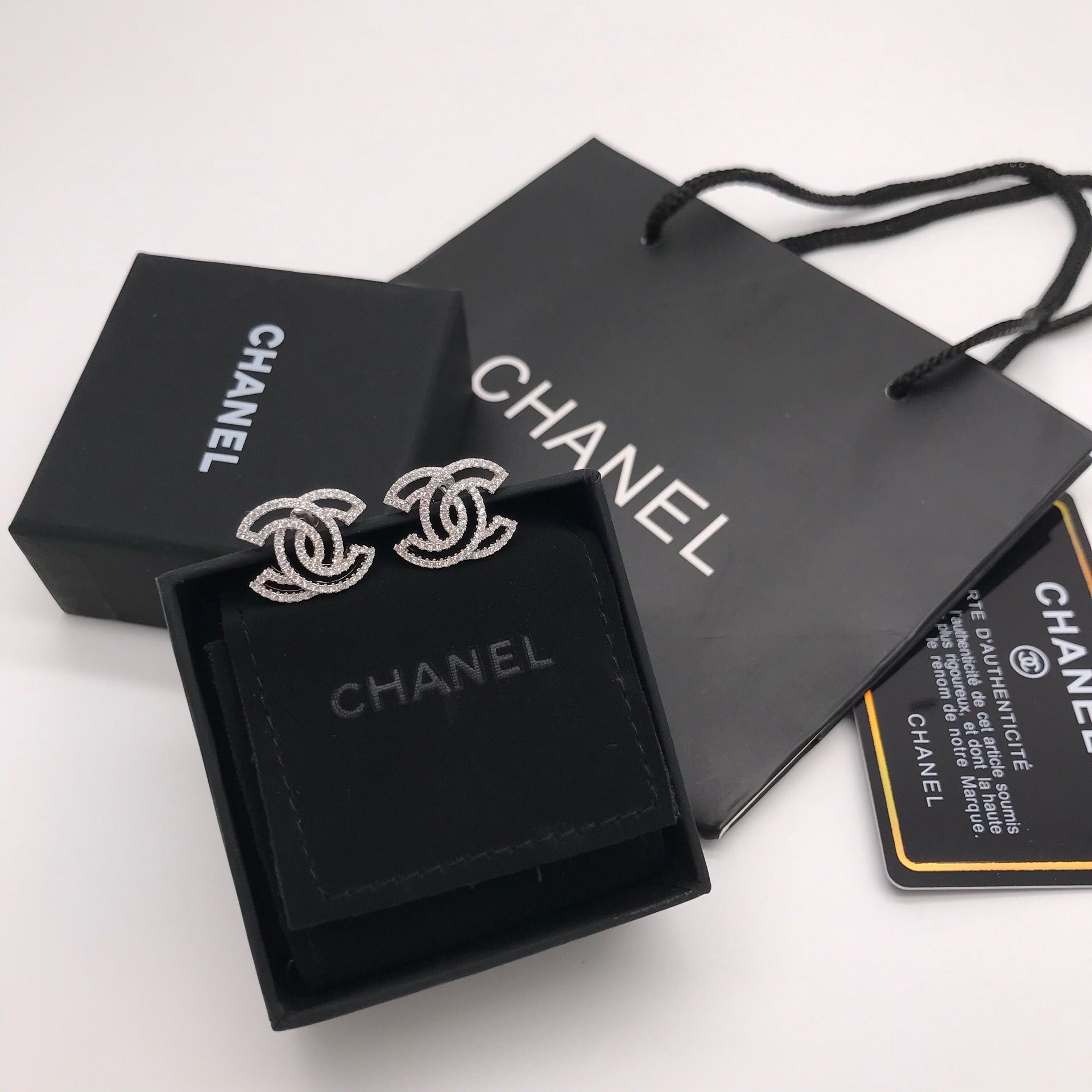 Серьги CHANEL - b3339
