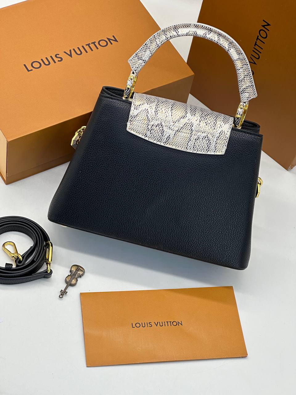 Сумка Louis Vuitton 111 - b2176