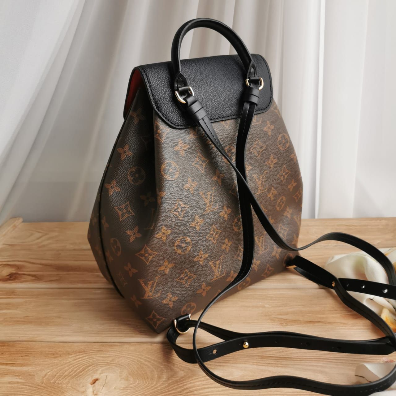 Рюкзак LOUIS VUITTON  z-281 - b2851