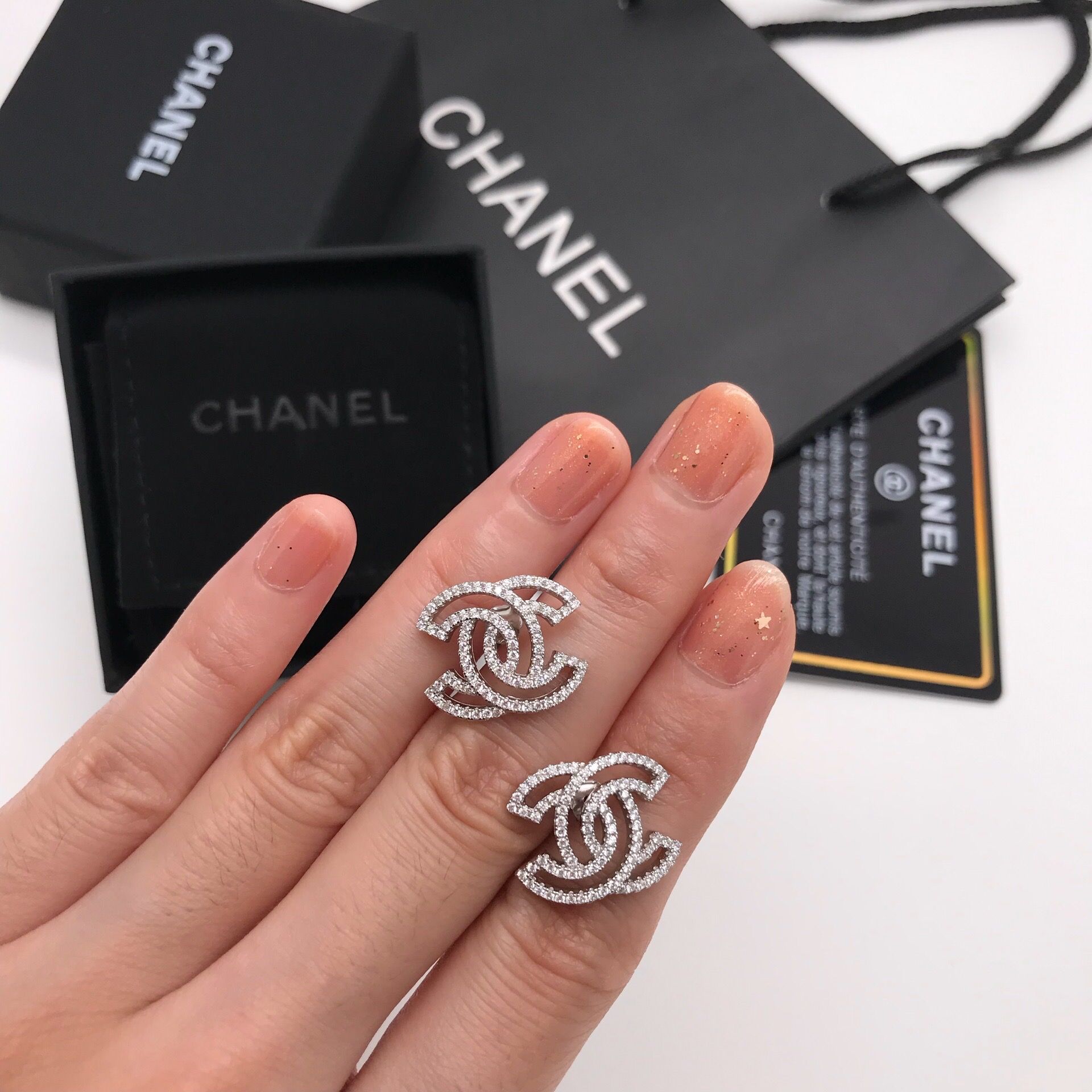 Серьги CHANEL - b3339