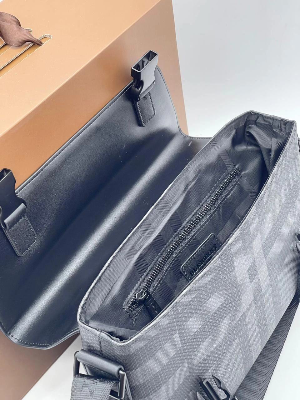 Сумка BURBERRY 11 - b5490