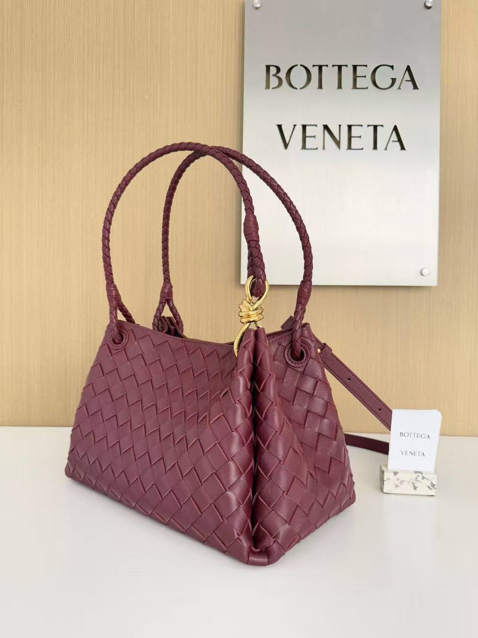 Bottega Veneta 10 - b6822