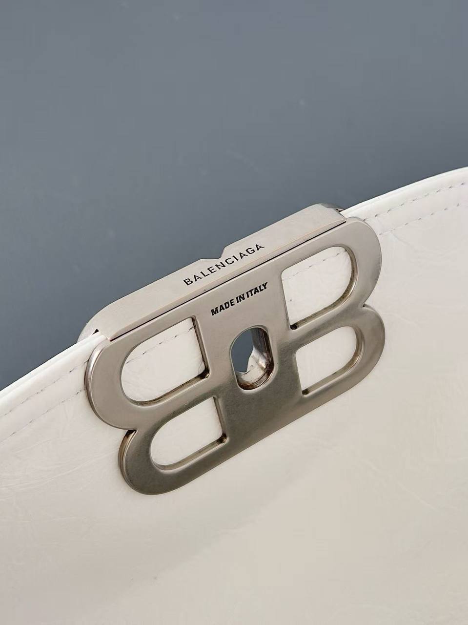 BALENCIAGA 6 - b6868